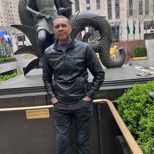 Meet your Posher, Antoine